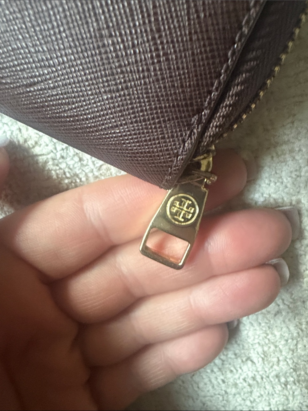 Tory Burch Dark Brown Zip Wristlet with Logo - Picture 2 of 3